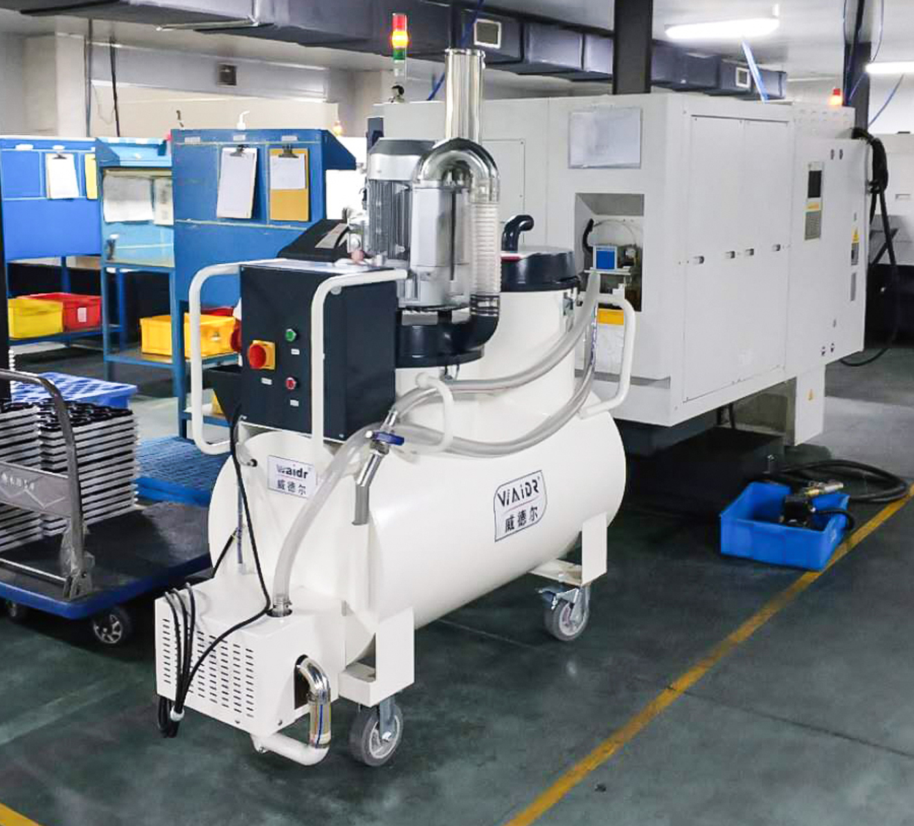 Choosing the Right Industrial Vacuum Cleaner for Your Industry: A Comprehensive Guide